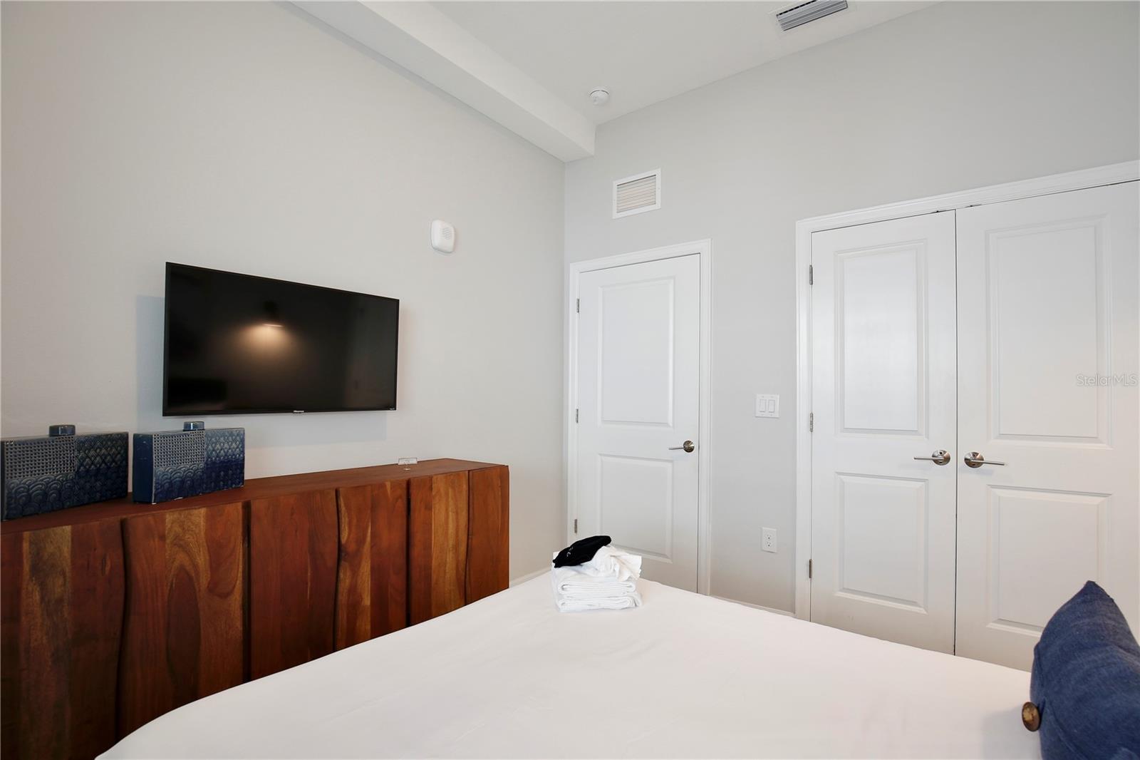 THE TERRACES AT STOREY LAKE CONDO NO 2 P - Residential