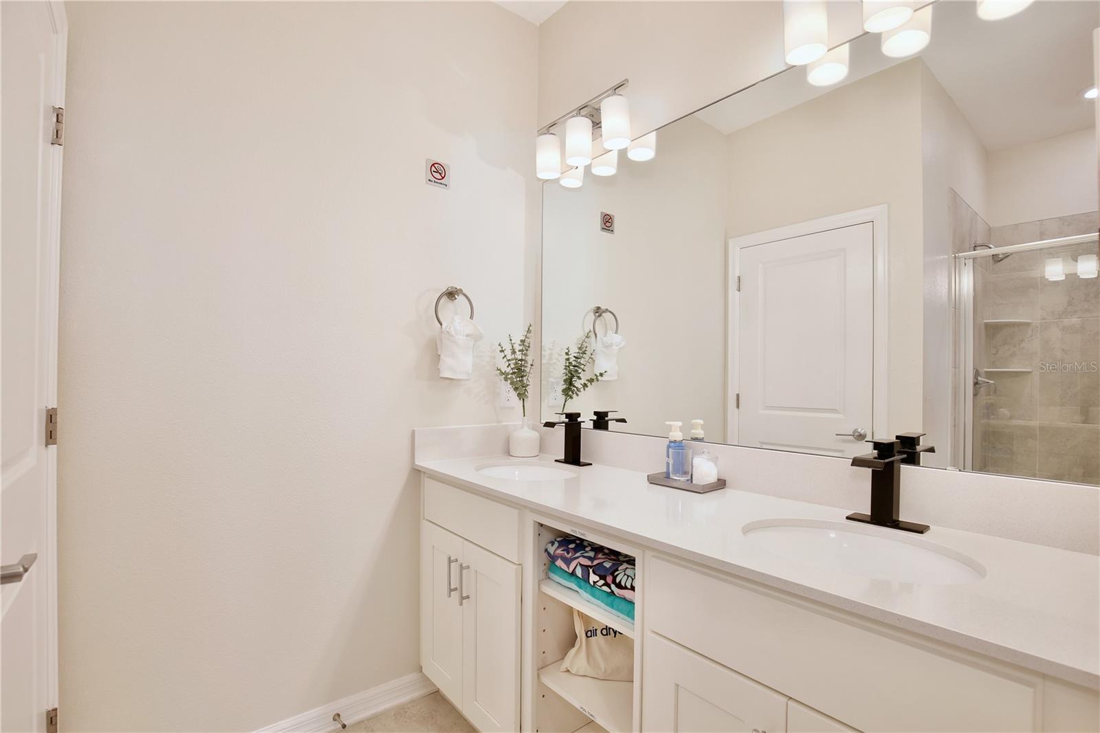 THE TERRACES AT STOREY LAKE CONDO NO 2 P - Residential