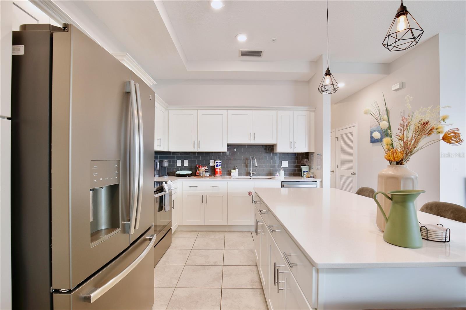 THE TERRACES AT STOREY LAKE CONDO NO 2 P - Residential