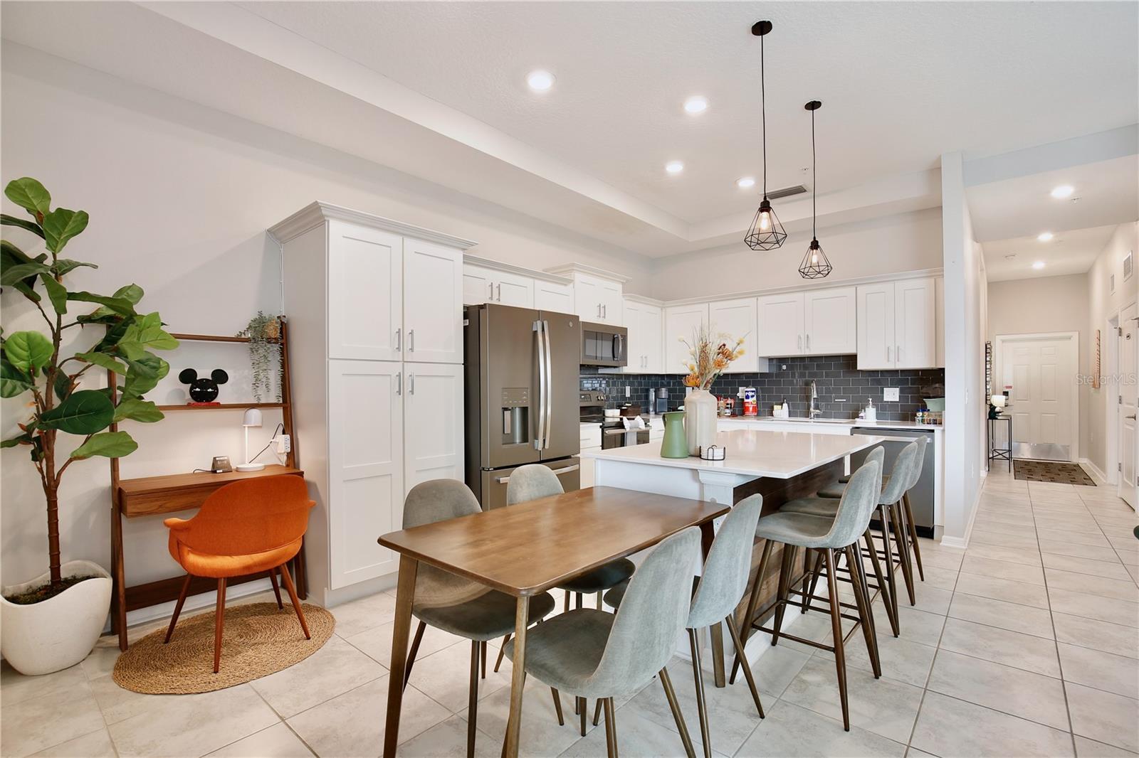 THE TERRACES AT STOREY LAKE CONDO NO 2 P - Residential