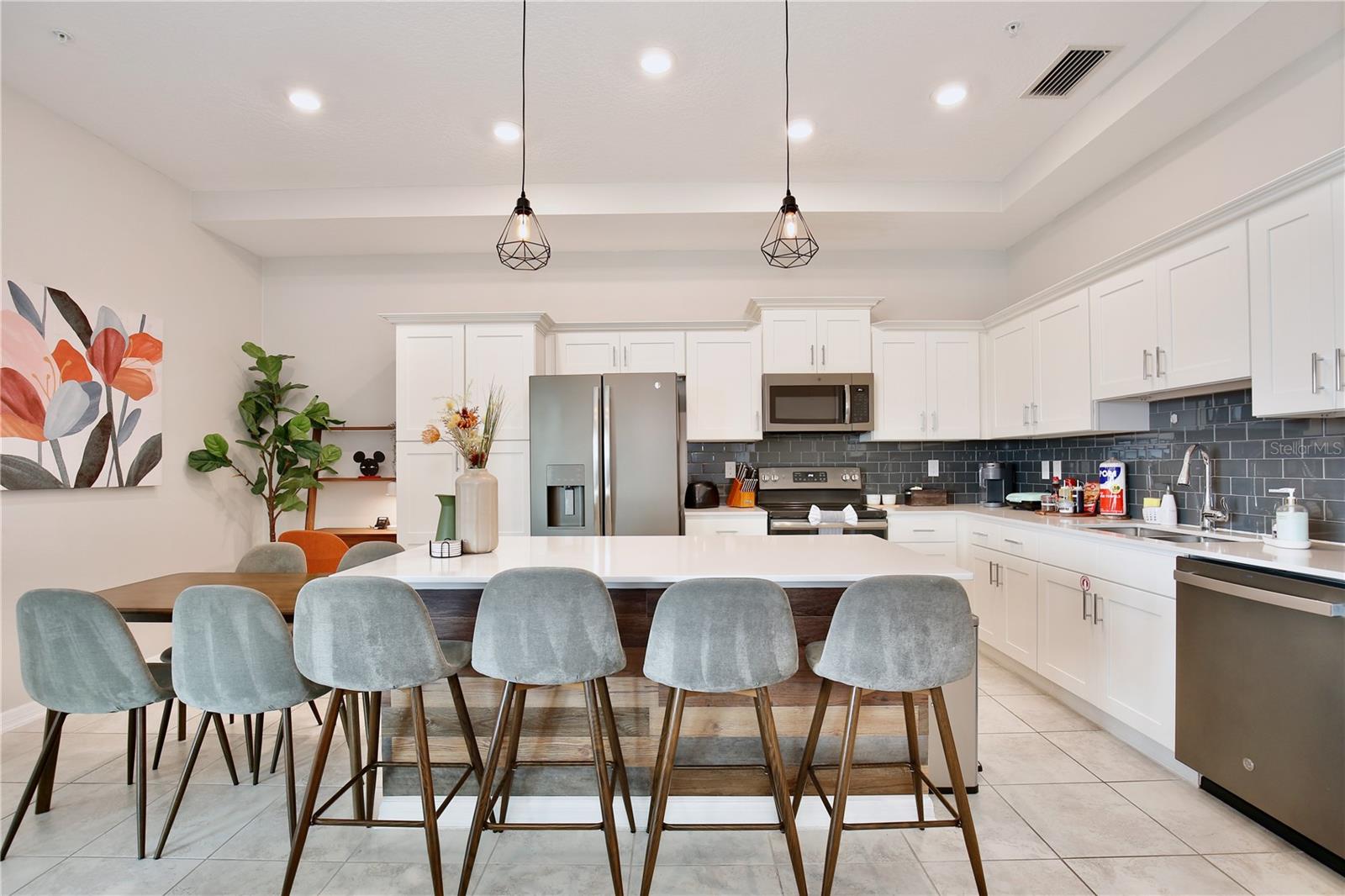 THE TERRACES AT STOREY LAKE CONDO NO 2 P - Residential