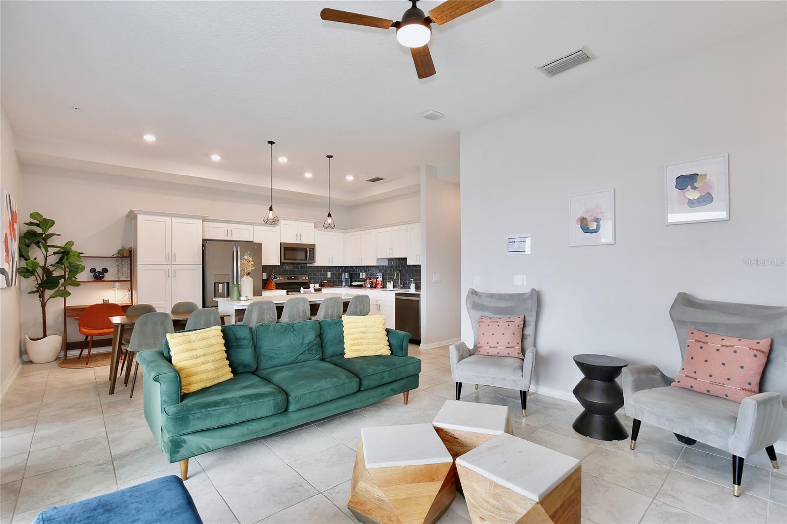 THE TERRACES AT STOREY LAKE CONDO NO 2 P - Residential