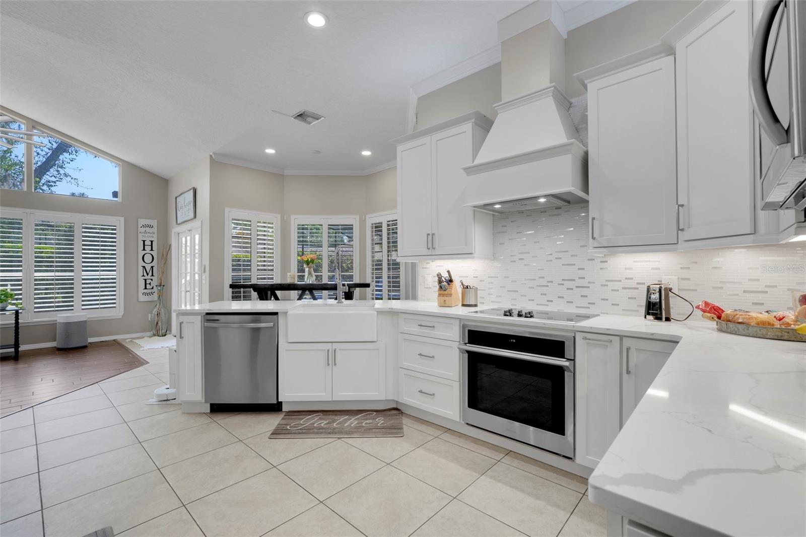 ST IVES AT ORANGE TREE - Residential