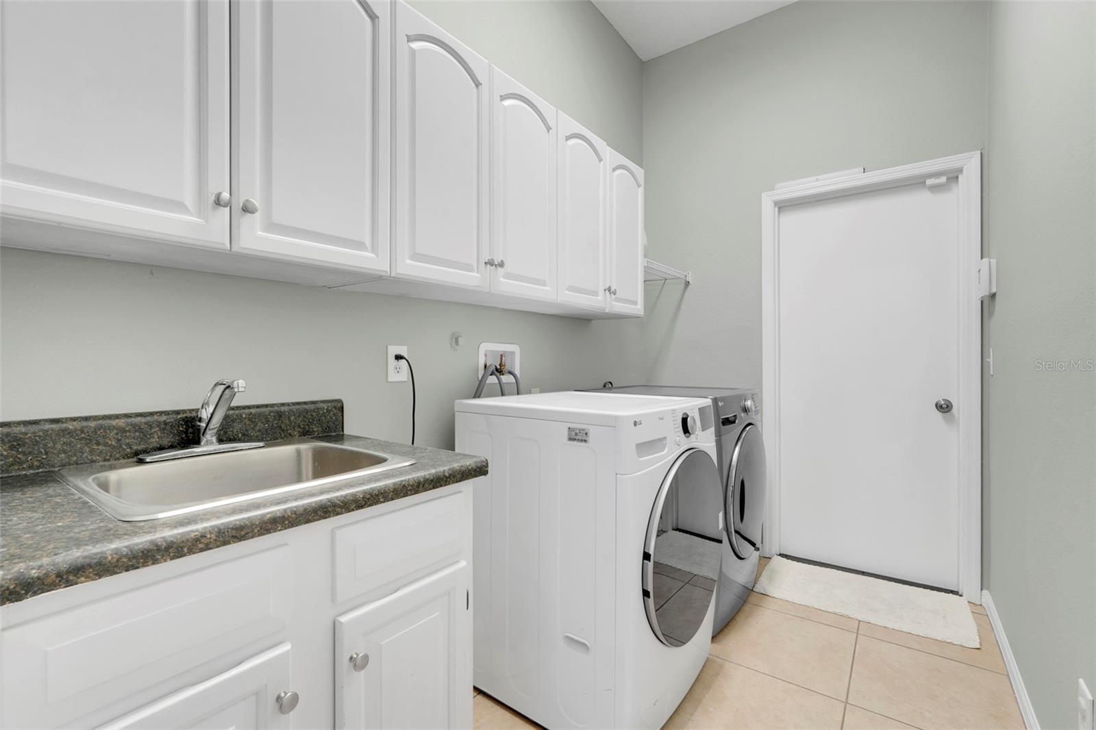 ST IVES AT ORANGE TREE - Residential