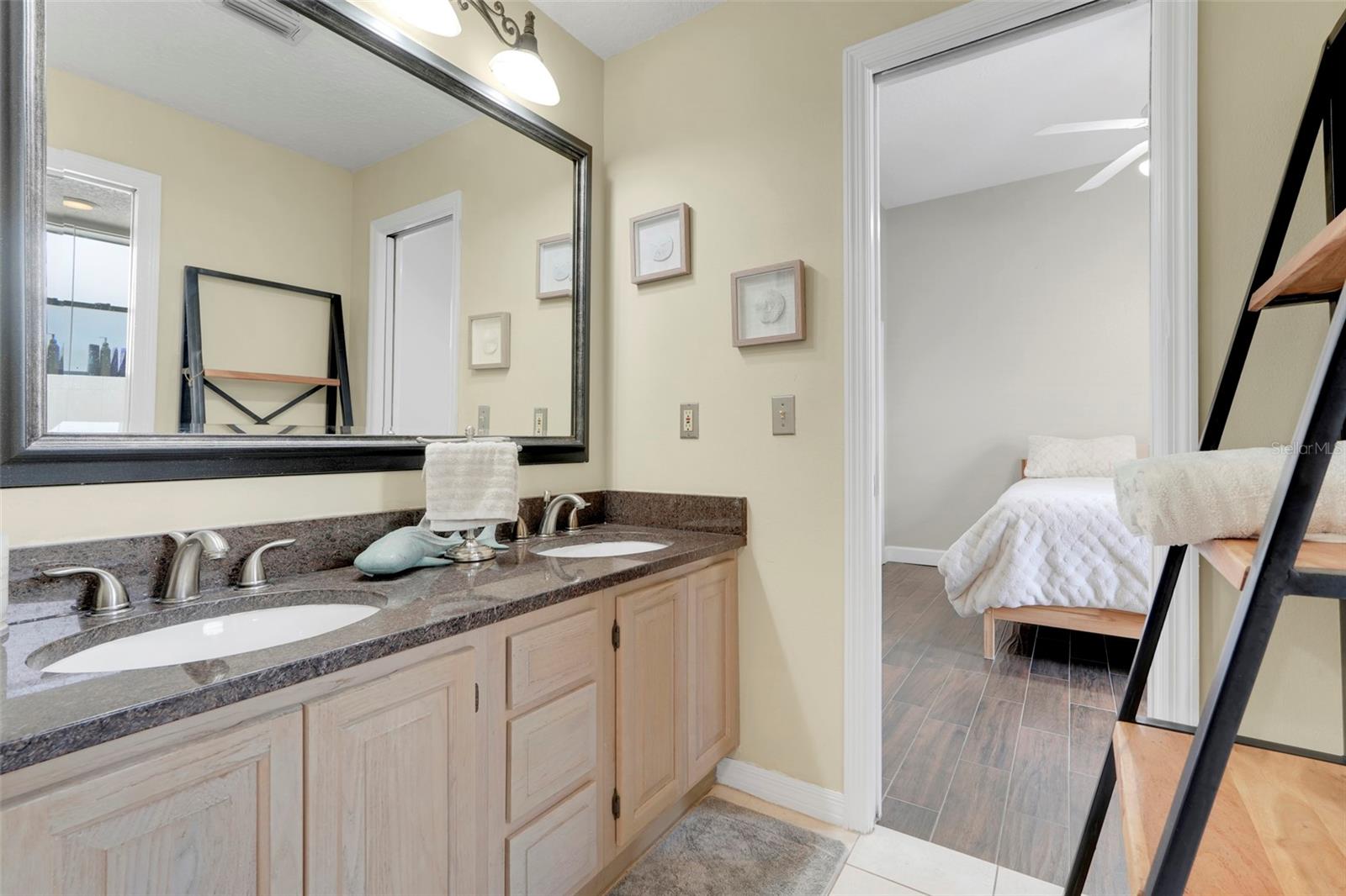 ST IVES AT ORANGE TREE - Residential