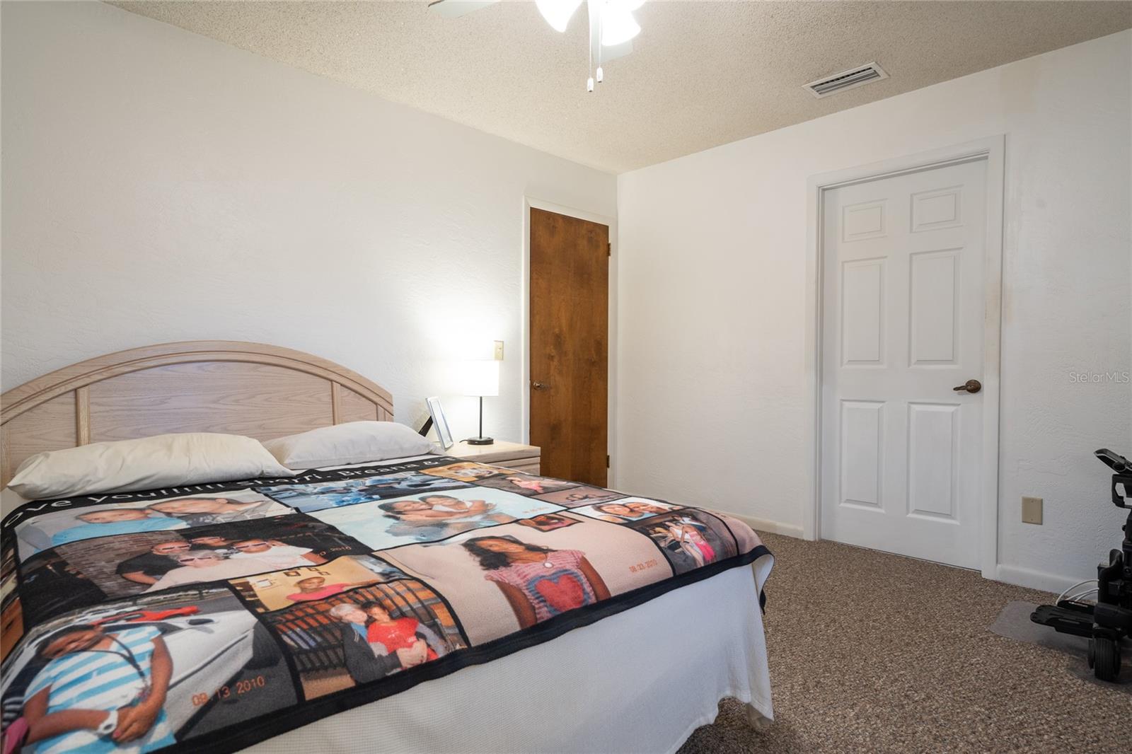 DELTONA LAKES UNIT 10 IN 25 & 36 18 30 - Residential
