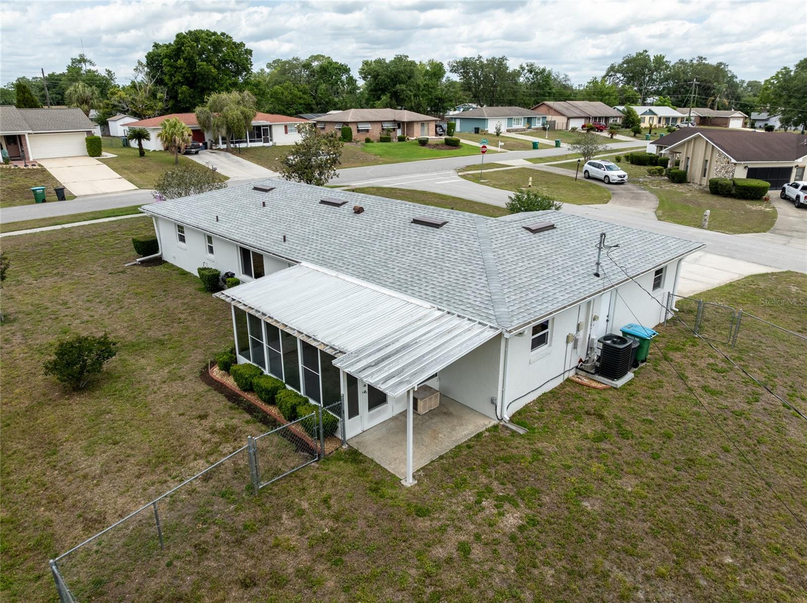 DELTONA LAKES UNIT 10 IN 25 & 36 18 30 - Residential
