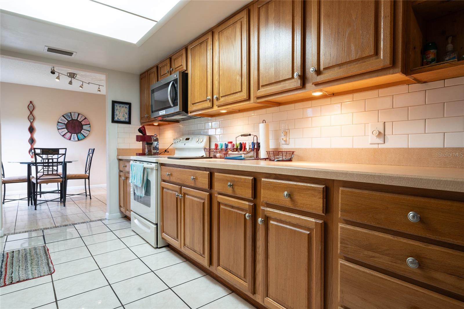 DELTONA LAKES UNIT 10 IN 25 & 36 18 30 - Residential