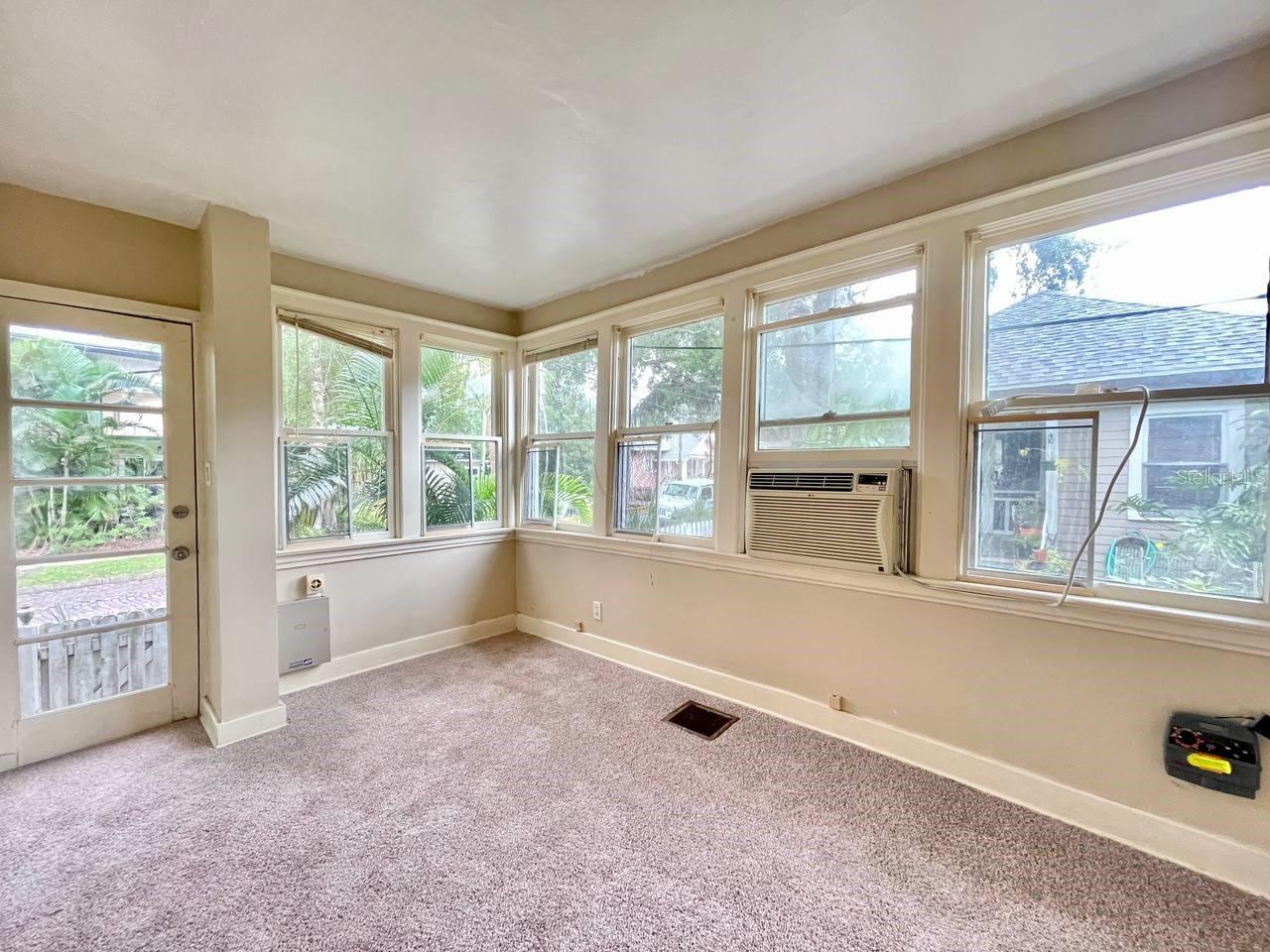 BRUNSONS SUB - Residential Lease