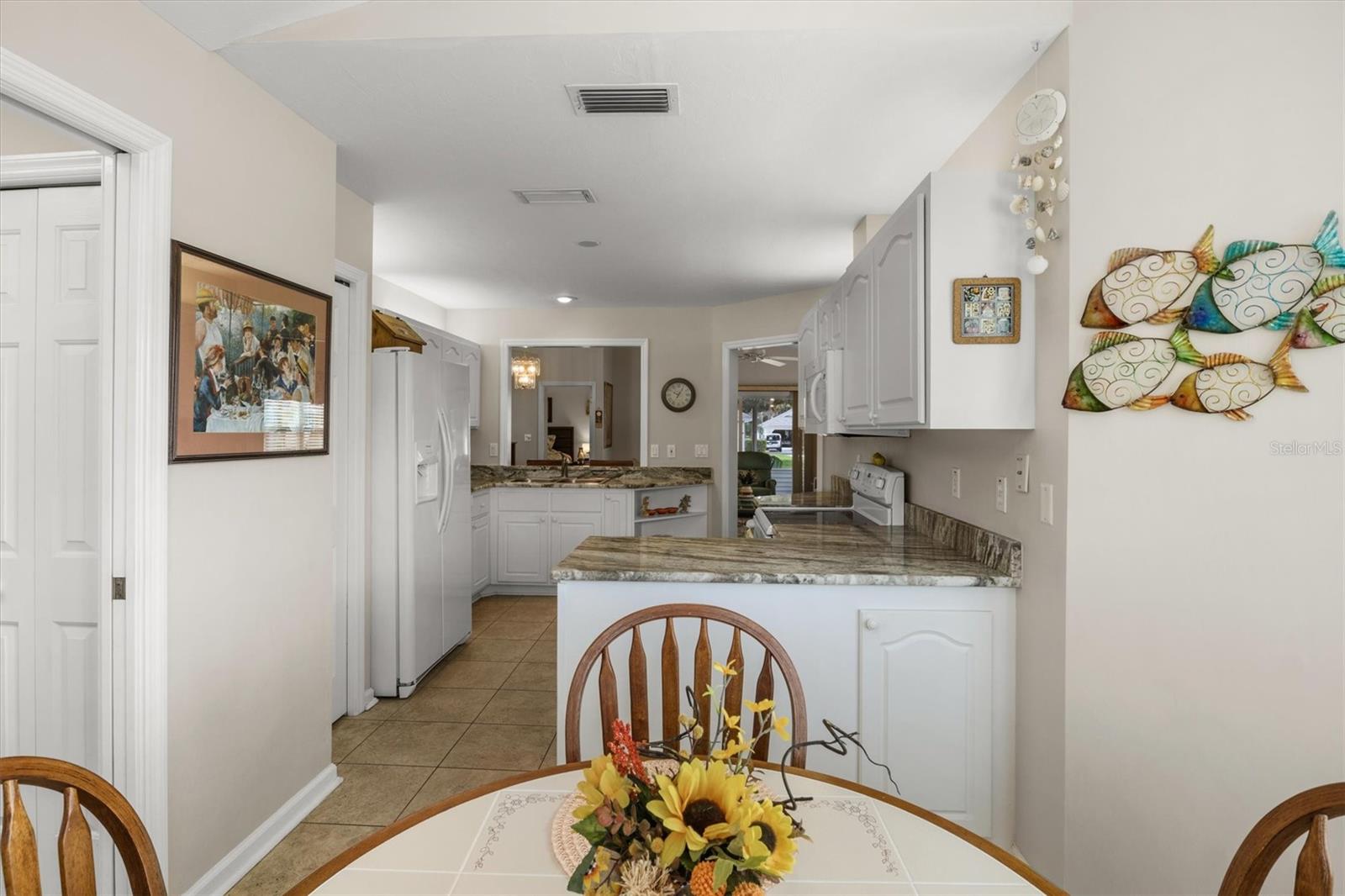 HGLANDS RIDGE ON LAKE BONNET 03 - Residential