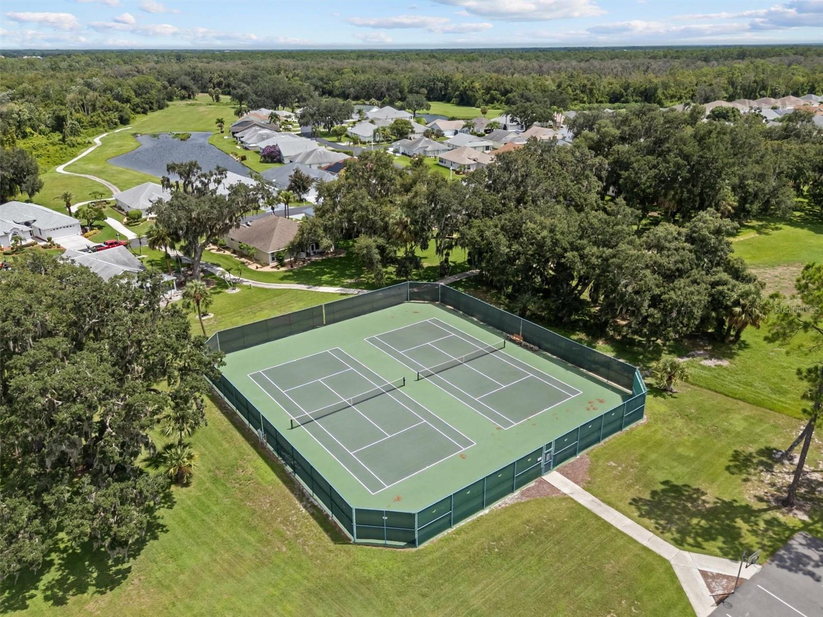 HGLANDS RIDGE ON LAKE BONNET 03 - Residential
