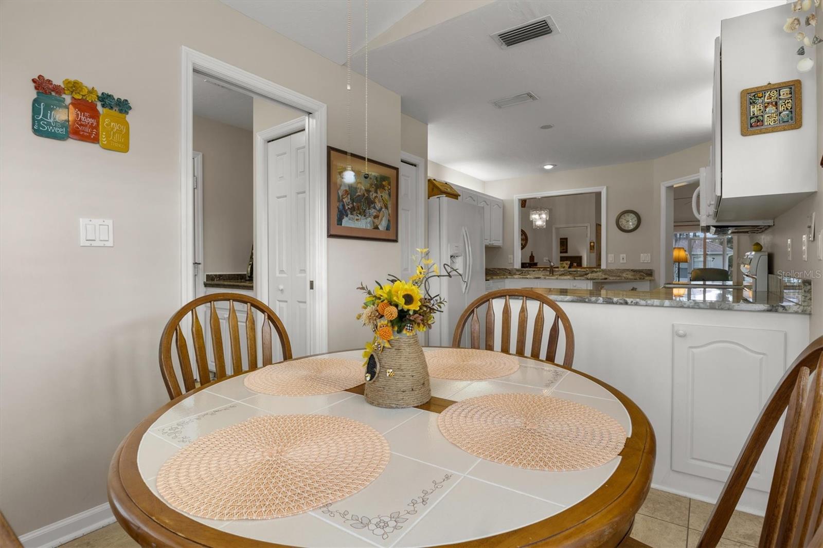 HGLANDS RIDGE ON LAKE BONNET 03 - Residential