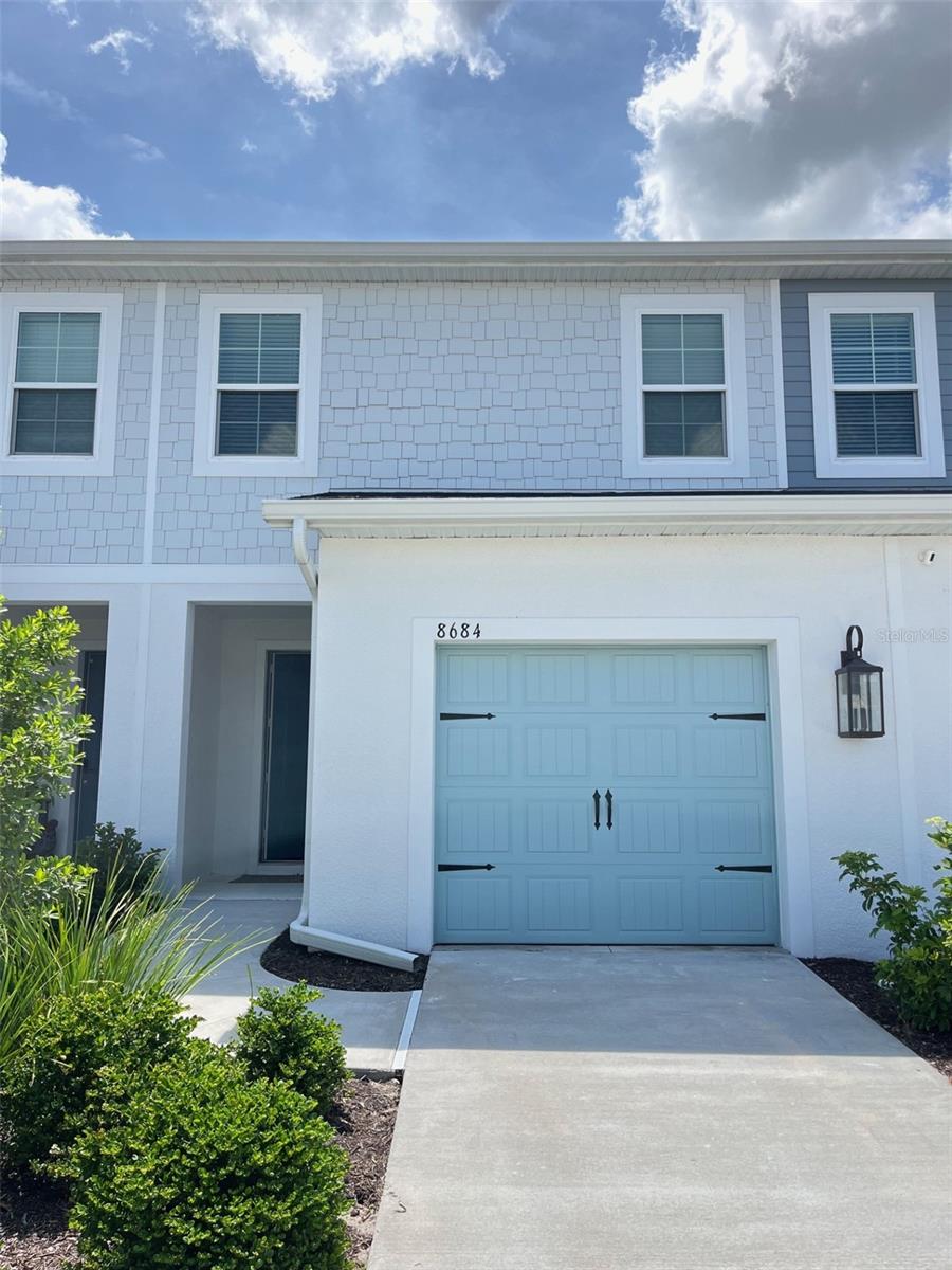 3-bedroom, 2.5-bathroom home in highly sought-after North River Ranch community. Gated. Upgraded Kitchen with quartz countertops and stainless appliances. Spacious living area. Screened-in porch that overlooking a peaceful pond. 3 bedrooms 2 bathrooms upstairs are impressive. Primary suite has two walk-in closets and views of the pond. Laundry room has nicely upgraded washer and dryer. Attached one car garage. North River Ranch is a way of life. This is a rapidly growing community is designed for those who love to stay active and connected, offering multiple pools, state-of-the-art fitness center, outdoor fitness stations, biking and walking trails, playgrounds, a soccer field, game stations, and even fire pits. There is a community's social coordinator organizes events throughout the year to bring neighbors together. Convenience is key in North River Ranch, with a brand-new Publix now open and easily accessible by foot next door. Pet okay with owner approval and non refundable pet fee. Move in Ready.