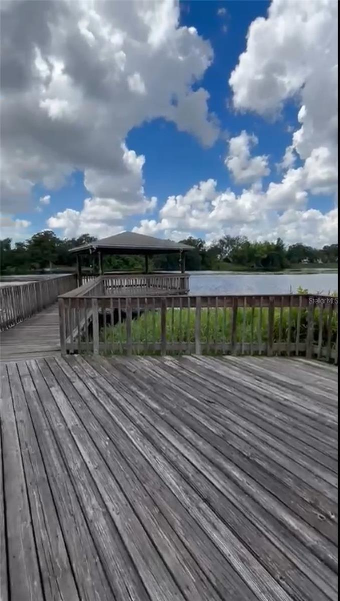 WATERSIDE CONDO II - Residential