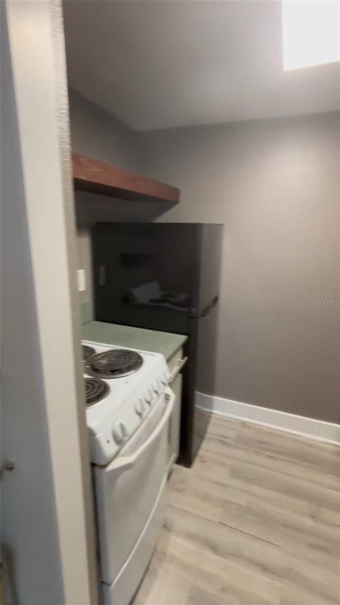WATERSIDE CONDO II - Residential
