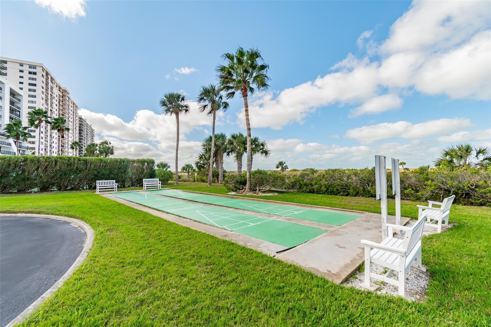 LANDMARK TOWERS II - Residential