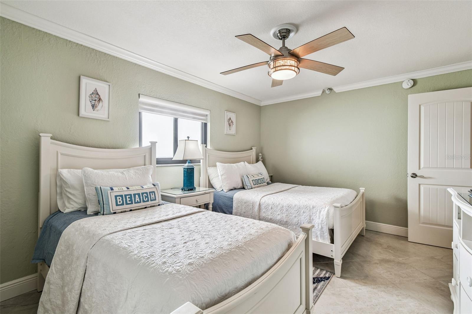 LANDMARK TOWERS II - Residential