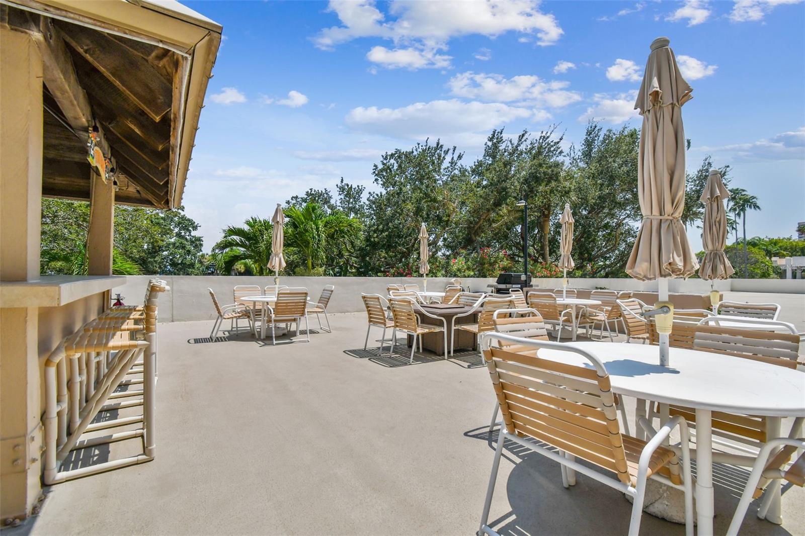 LANDMARK TOWERS II - Residential