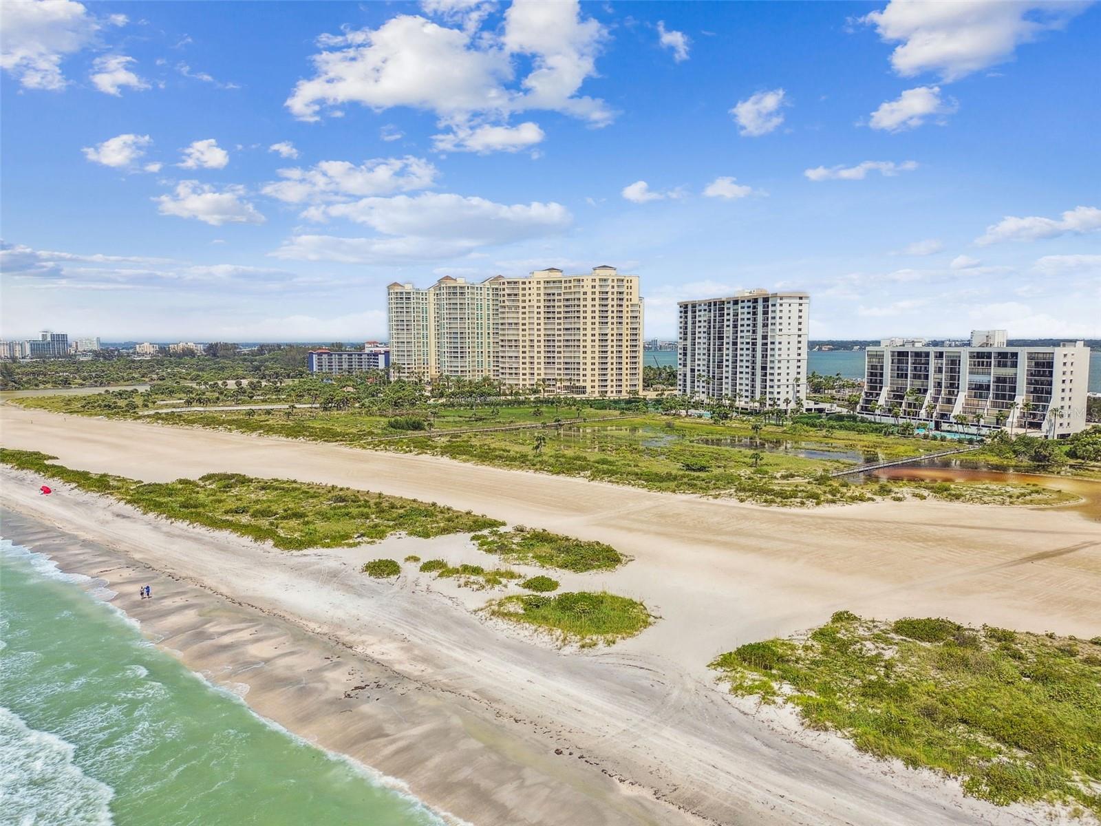 LANDMARK TOWERS II - Residential