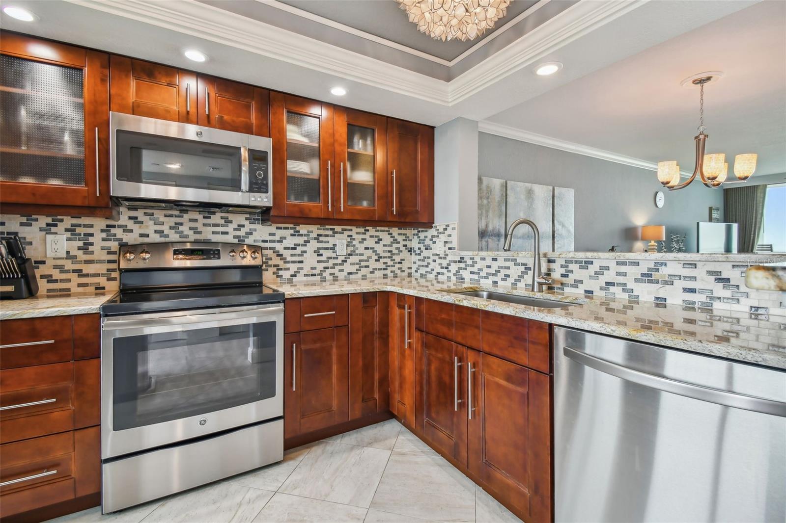 LANDMARK TOWERS II - Residential