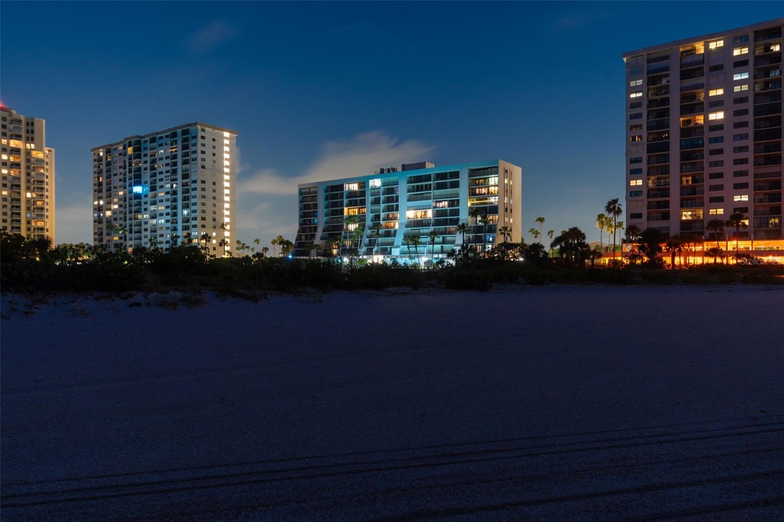 LANDMARK TOWERS II - Residential