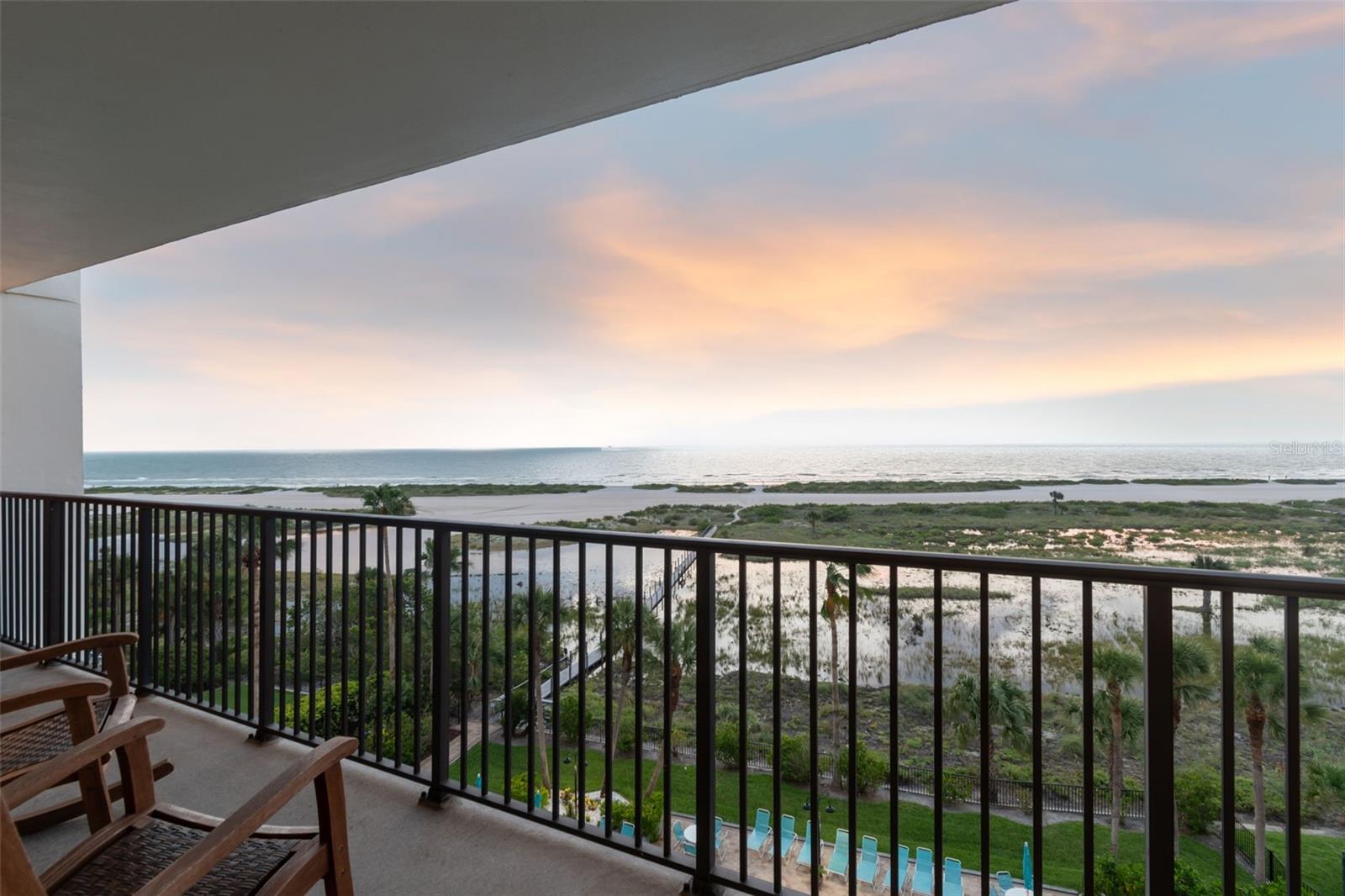 LANDMARK TOWERS II - Residential