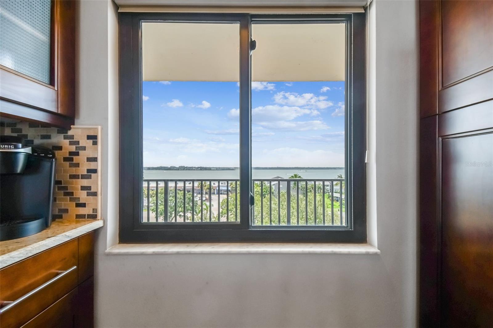 LANDMARK TOWERS II - Residential