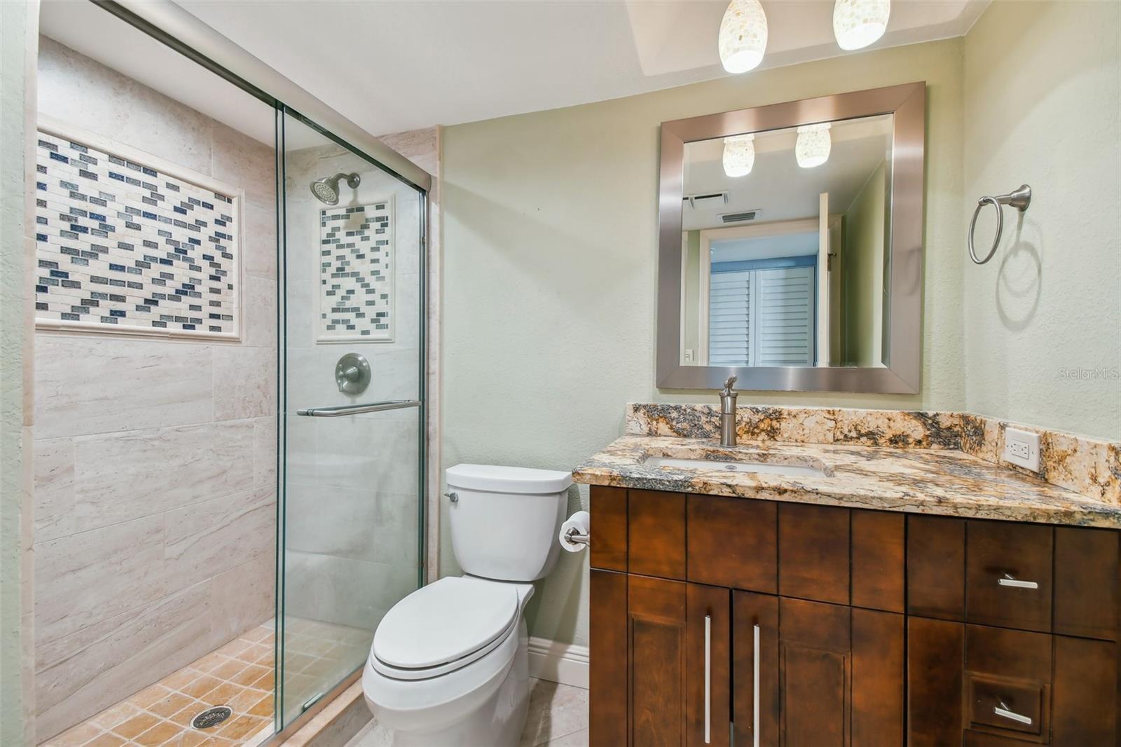 LANDMARK TOWERS II - Residential