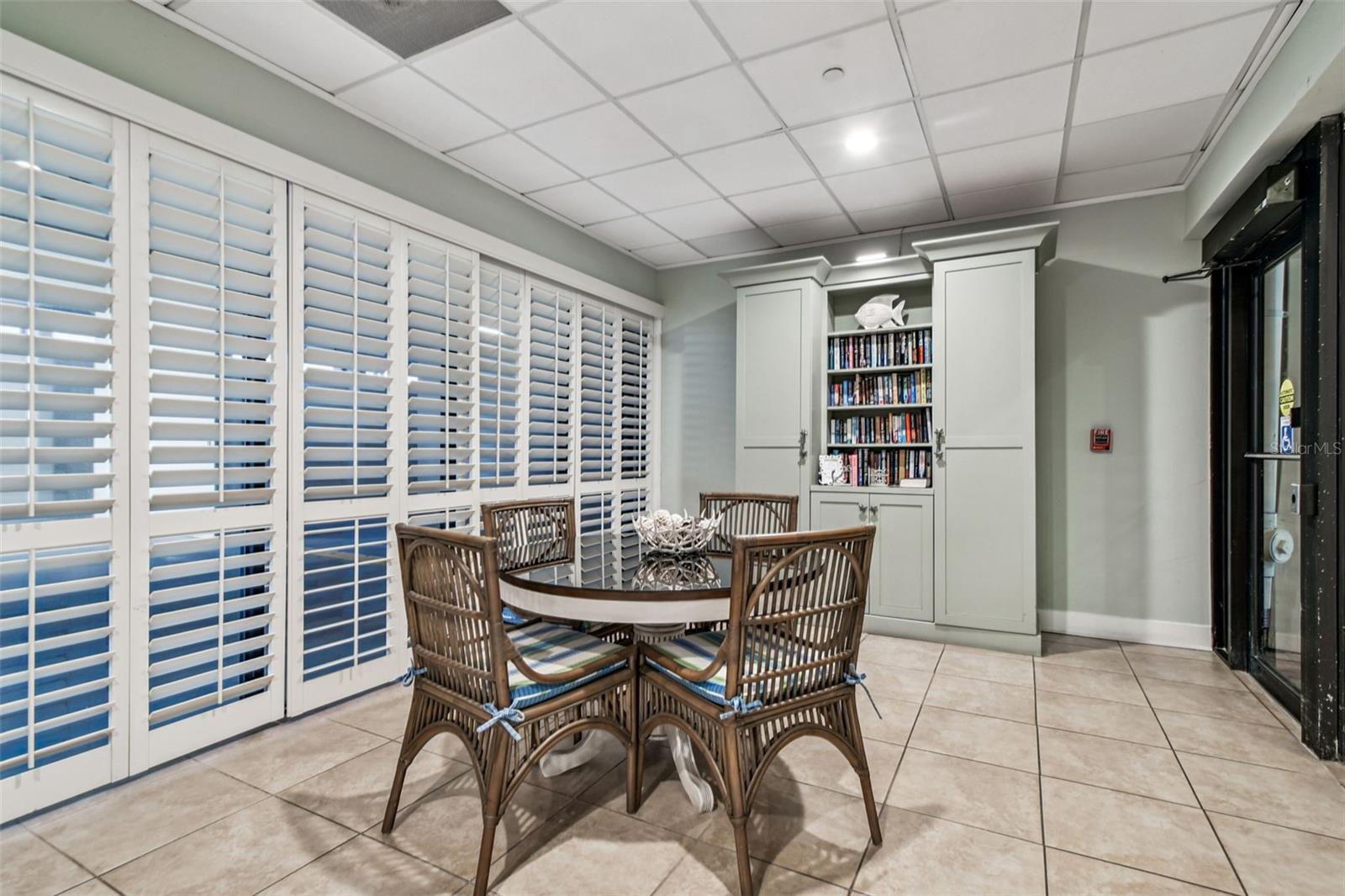 LANDMARK TOWERS II - Residential