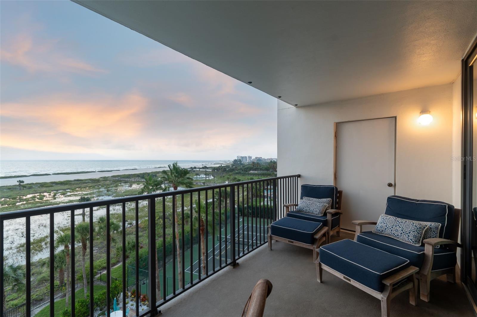 LANDMARK TOWERS II - Residential