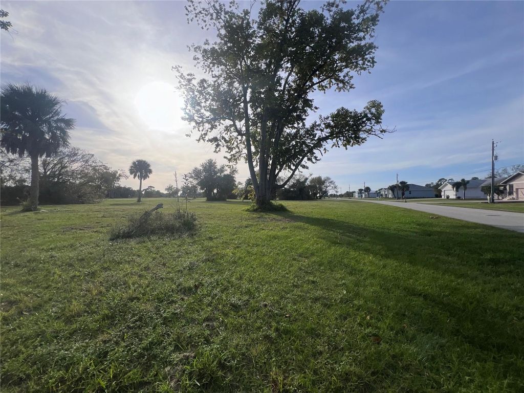 Photo of 16811 Acapulco Road, Punta Gorda, FL 33955 (MLS # A4594980)
