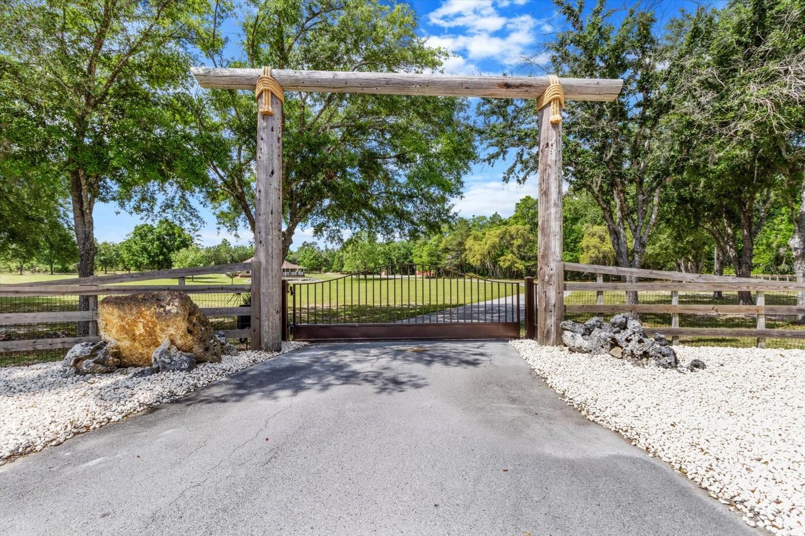 PINERIDGE FARMS - Residential