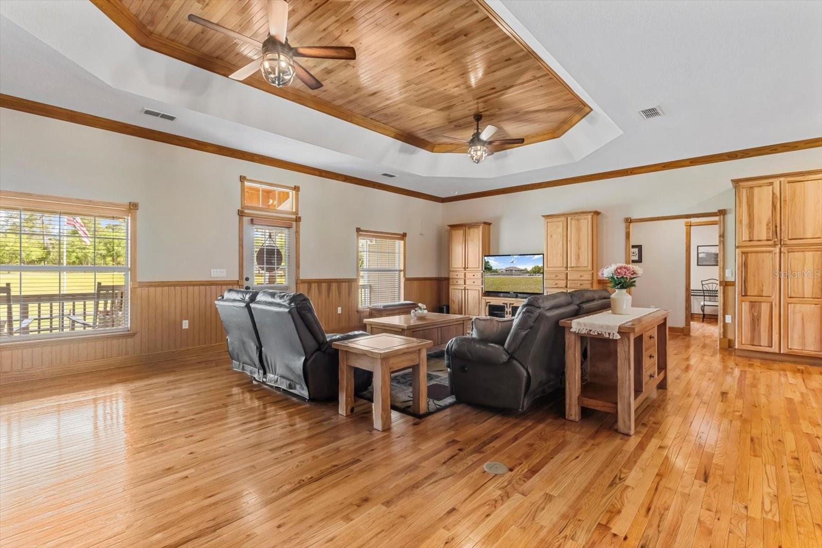 PINERIDGE FARMS - Residential