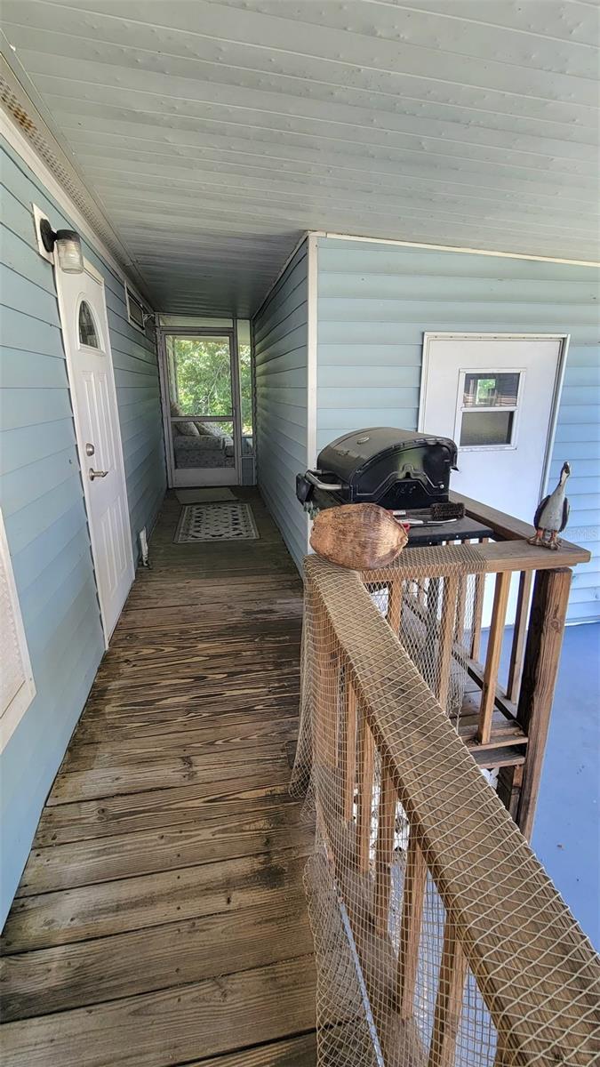 SWEETWATER GOLF & TENNIS CLUB - Residential
