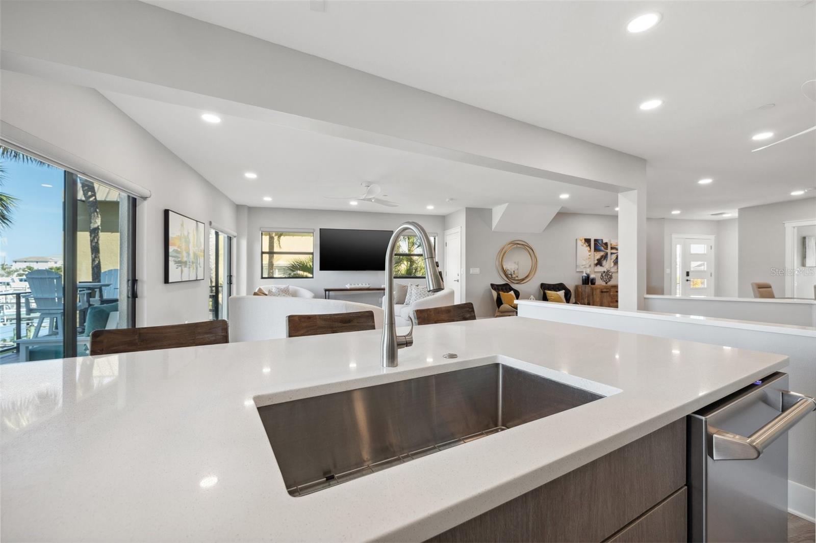 GRIFFITH CAPRI ISLE CONDO - Residential Income