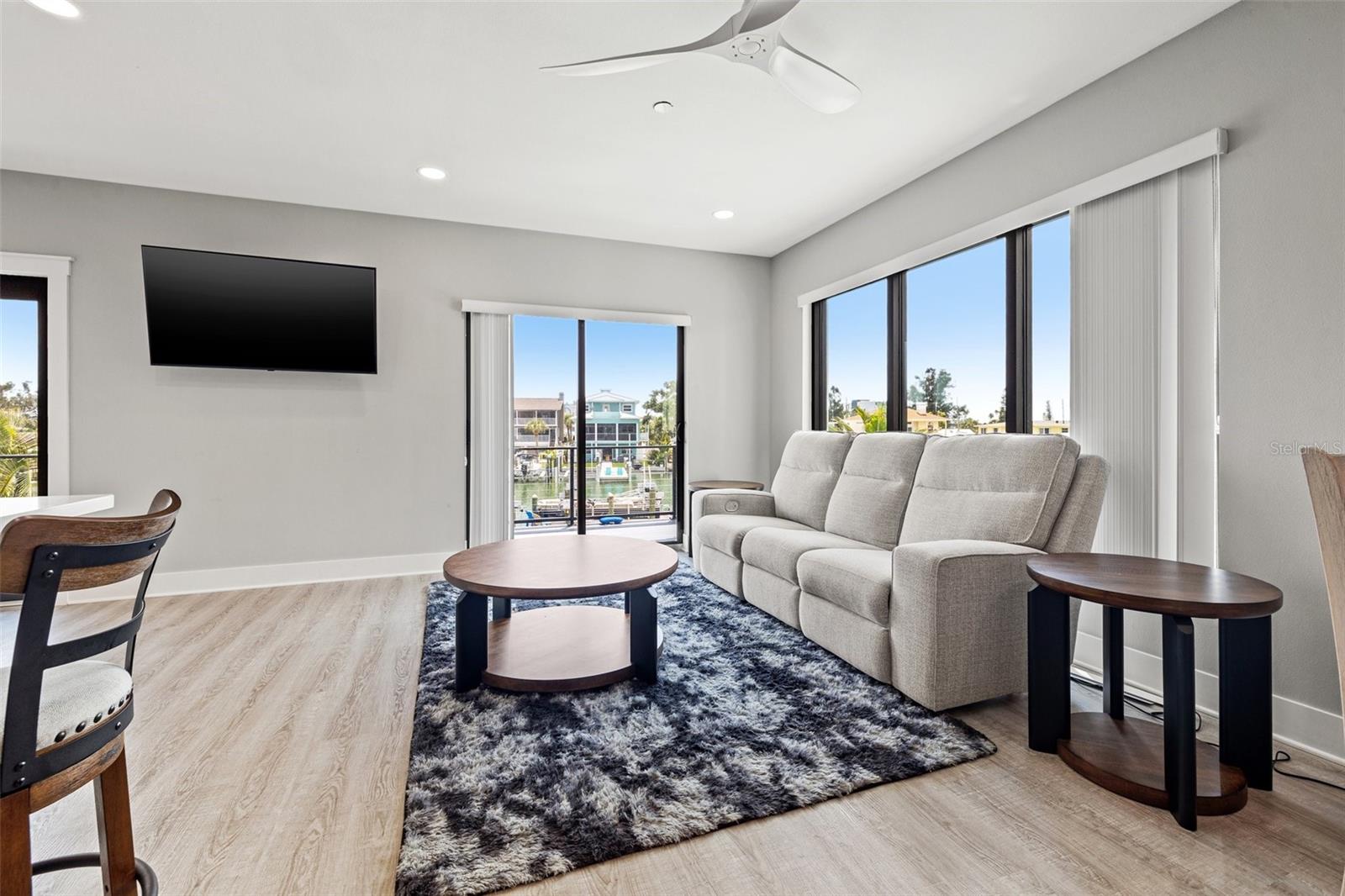 GRIFFITH CAPRI ISLE CONDO - Residential Income