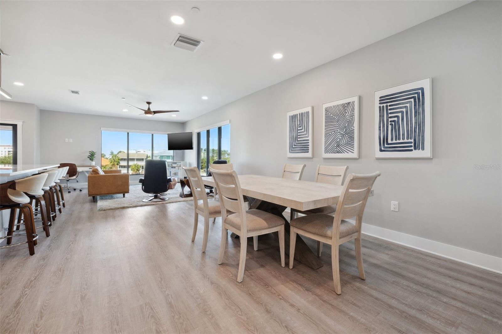 GRIFFITH CAPRI ISLE CONDO - Residential Income