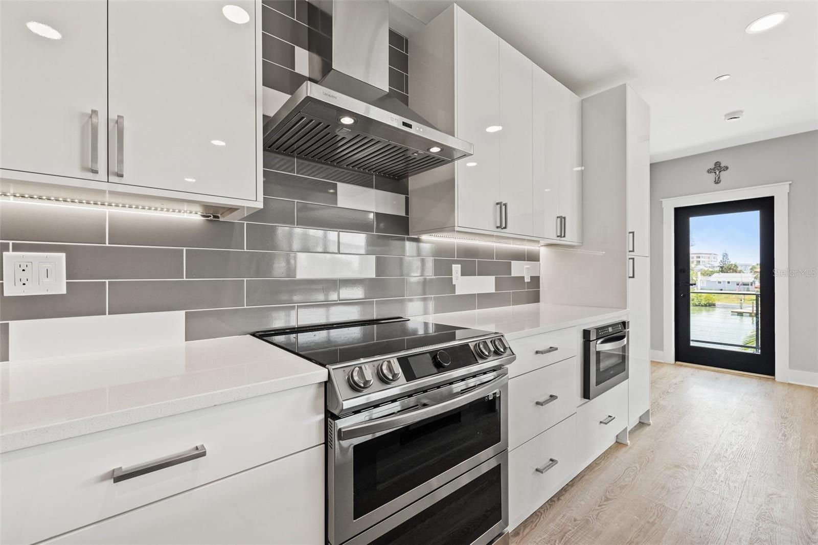 GRIFFITH CAPRI ISLE CONDO - Residential Income