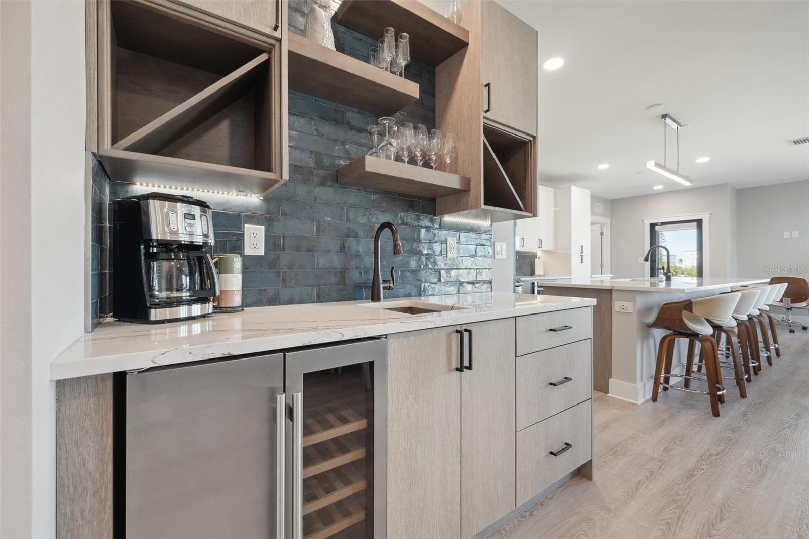 GRIFFITH CAPRI ISLE CONDO - Residential Income