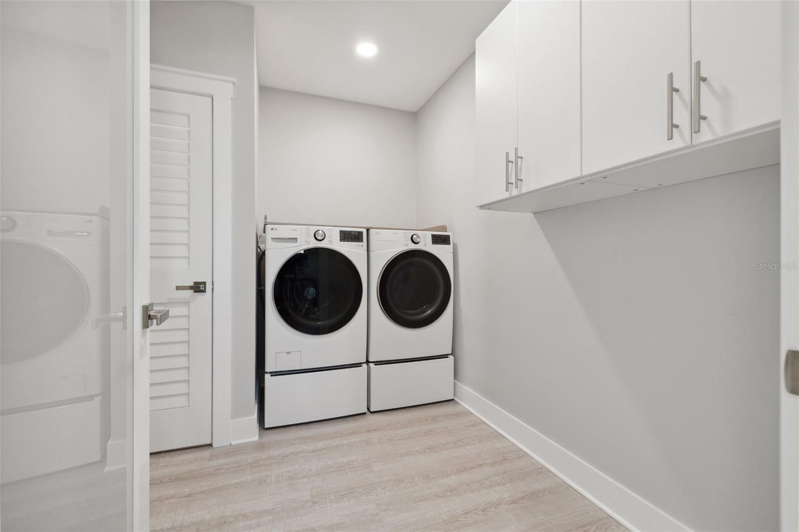 GRIFFITH CAPRI ISLE CONDO - Residential Income