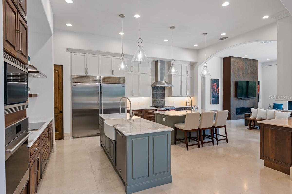 MILLIONAIRE'S ROW - Residential