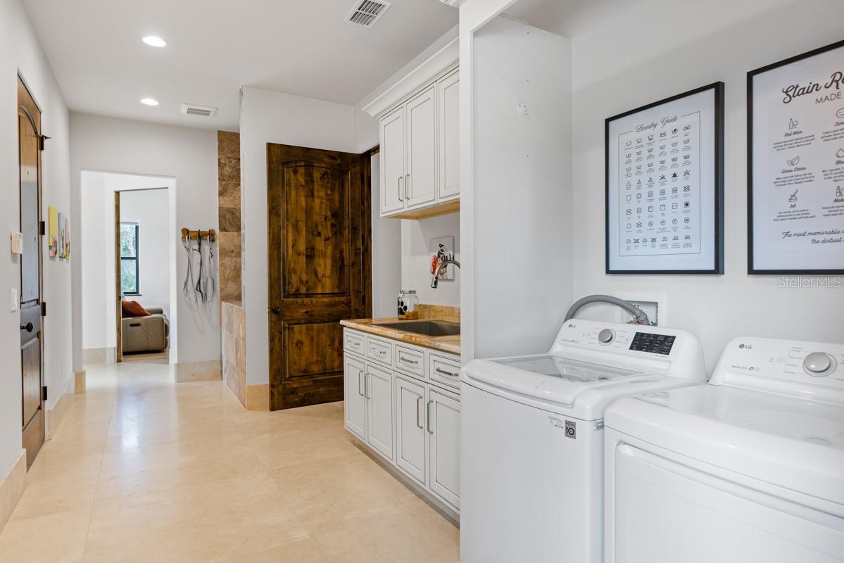 MILLIONAIRE'S ROW - Residential