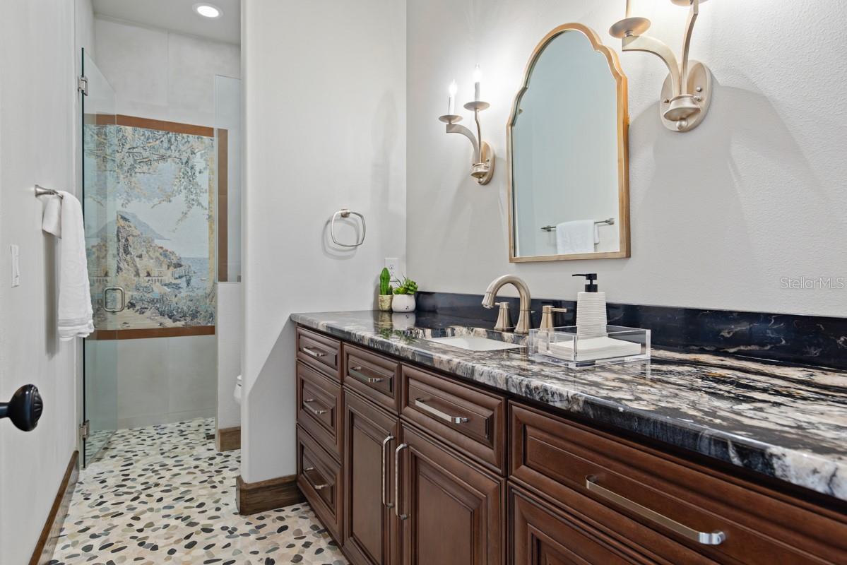 MILLIONAIRE'S ROW - Residential