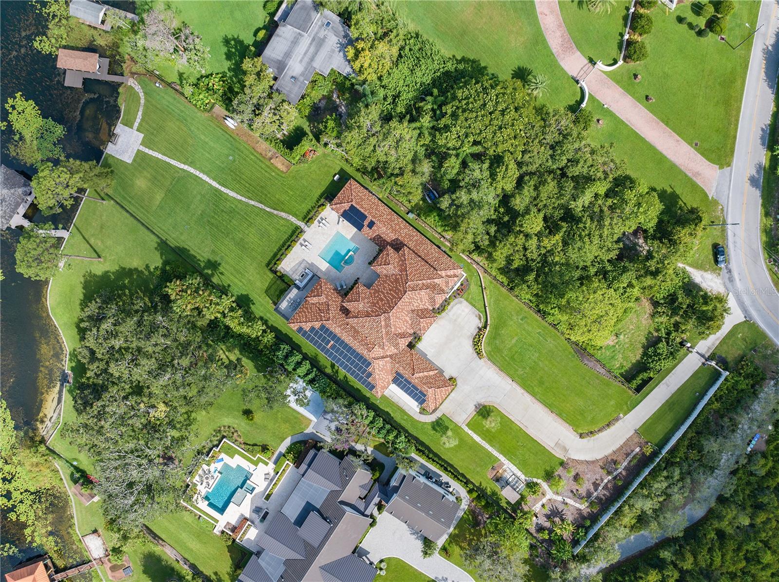 MILLIONAIRE'S ROW - Residential