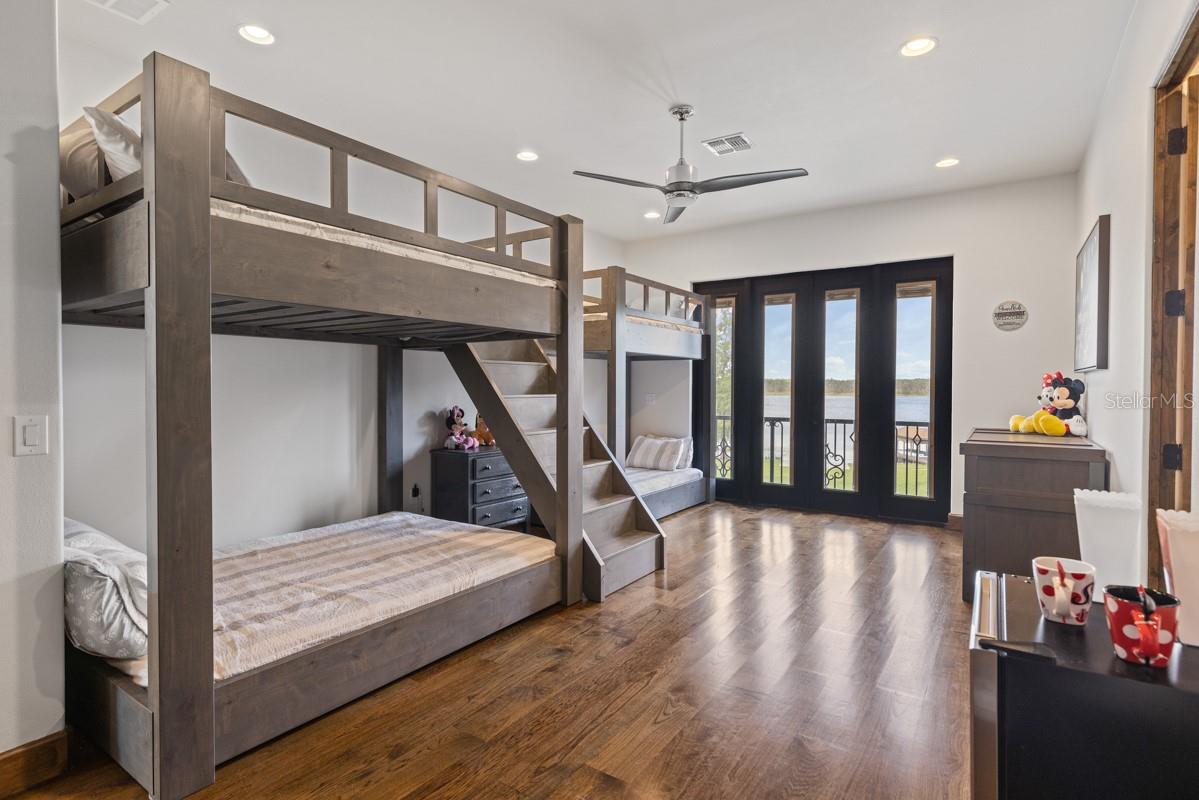 MILLIONAIRE'S ROW - Residential