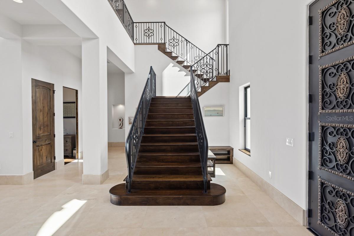 MILLIONAIRE'S ROW - Residential