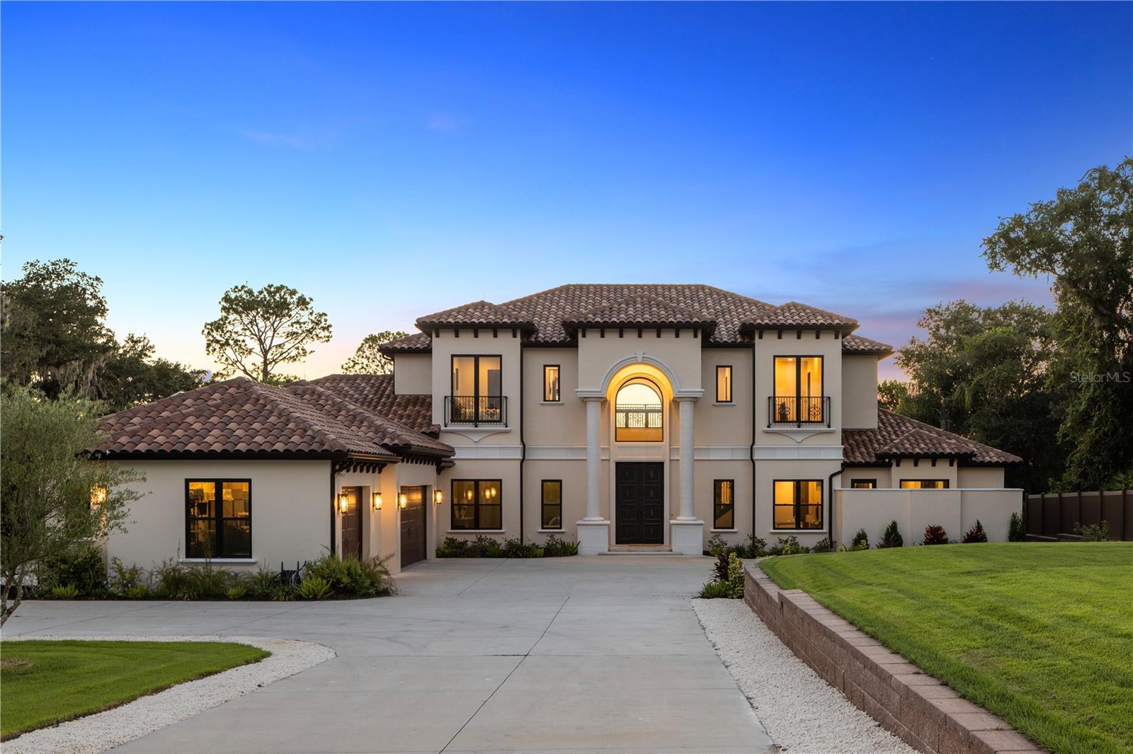 MILLIONAIRE'S ROW - Residential