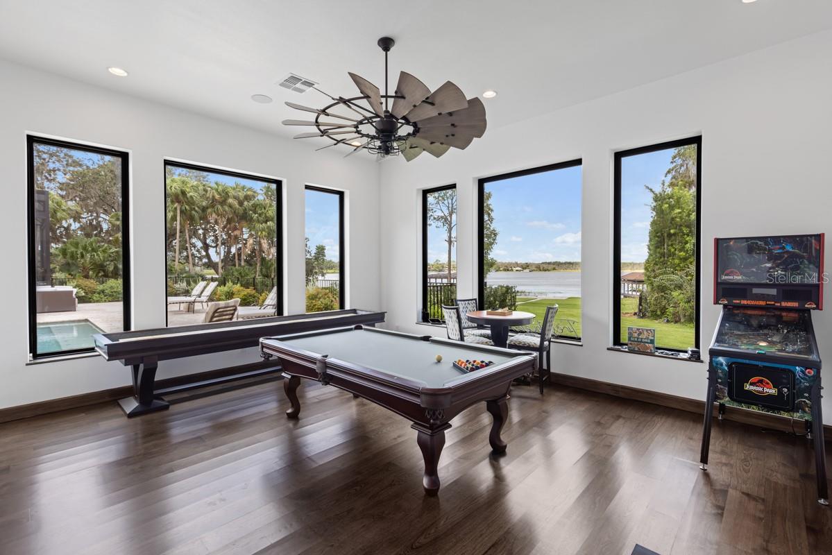 MILLIONAIRE'S ROW - Residential