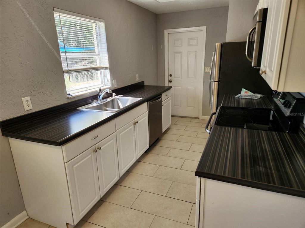 Photo of 5219 17th Avenue S #5219, Gulfport, FL 33707 (MLS # TB8494095)