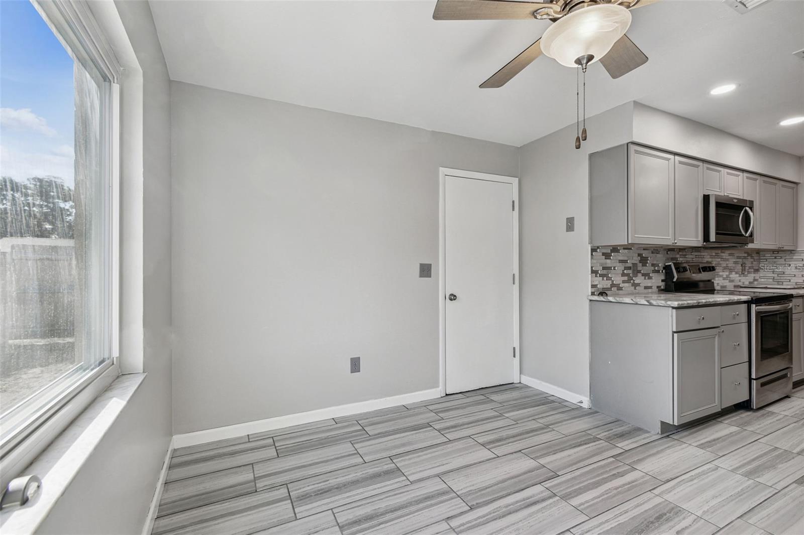 BREEZY MEADOWS UNIT 3 - Residential